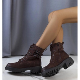 Mörkbruna vandringskängor 1