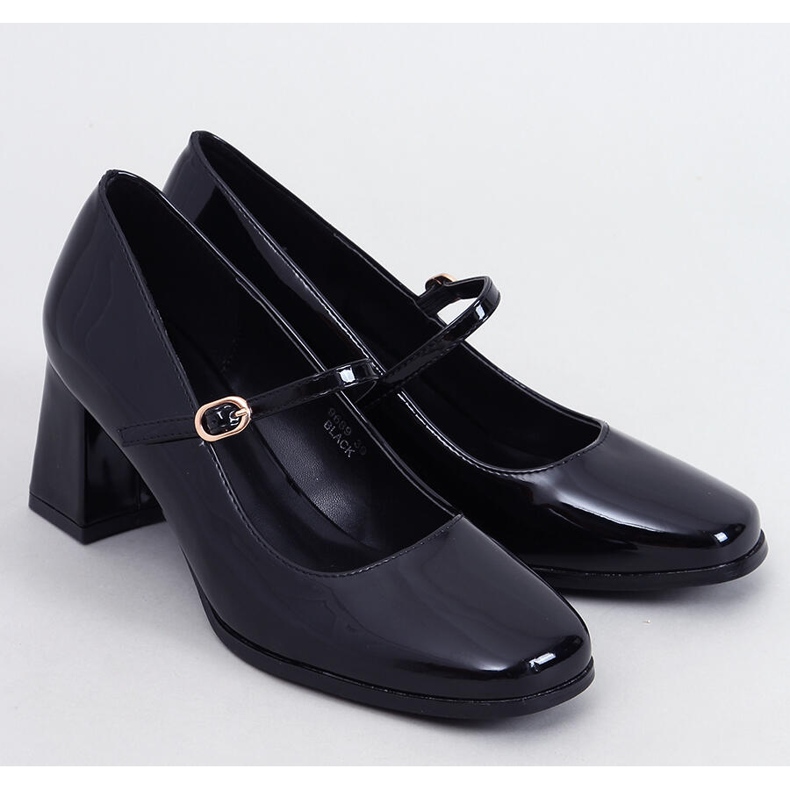 Maddoi Black patenterade högklackade pumps svart 1