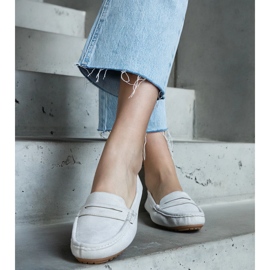 Grå dammockasiner gjorda av eko-mocka 1