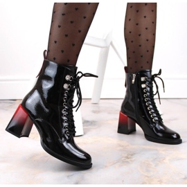 Patentiga högklackade ankelstövlar D&amp;A S.Barski Premium Collection W OLI225A svart 2