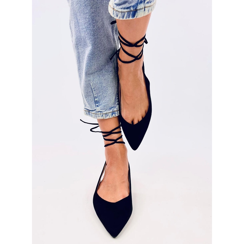 Svartlösa ballerinor 2