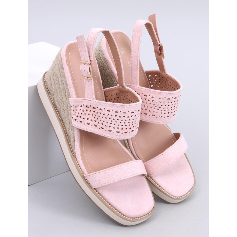 OpenWork Espadrilles på en rosa kil 1
