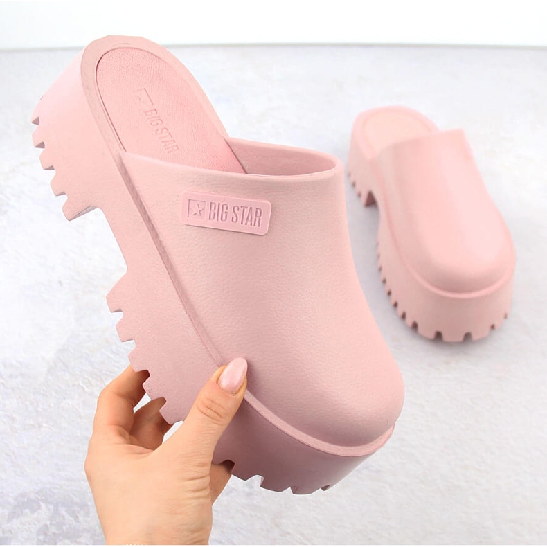 Rosa flipflops för kvinnor med en massiv sula Big Star NN274020 1