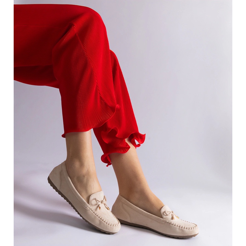 Beige loafers med rosett 1