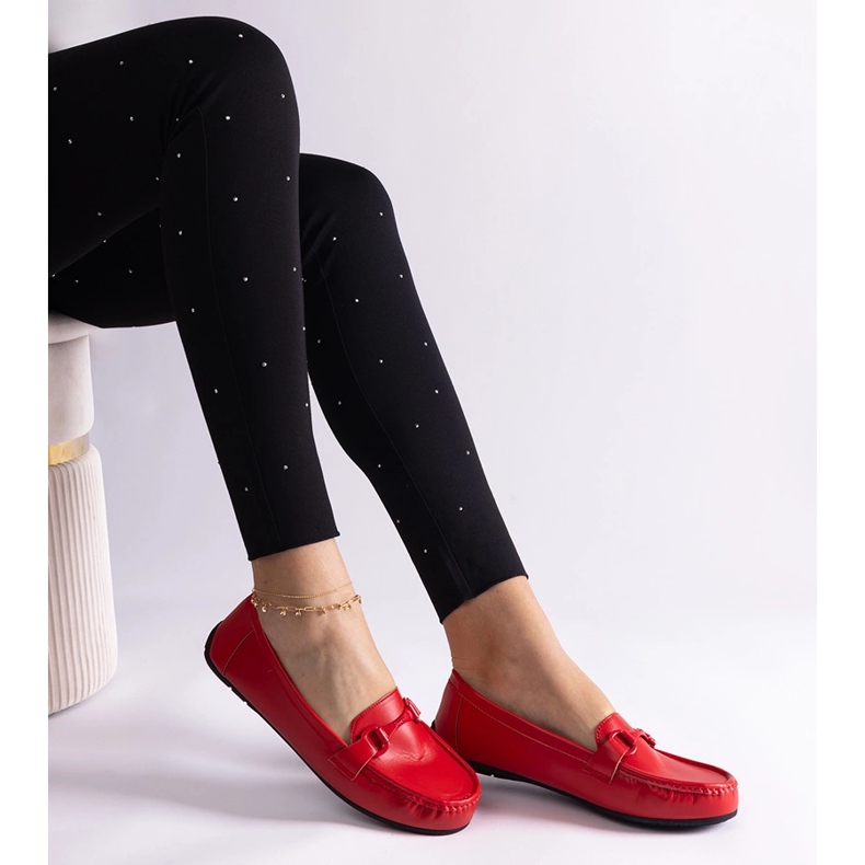 Röda klassiska mockasiner av ekologiskt läder 1