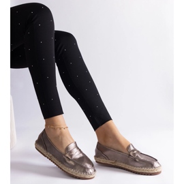 Brun glidande espadrilles på plattformen 2