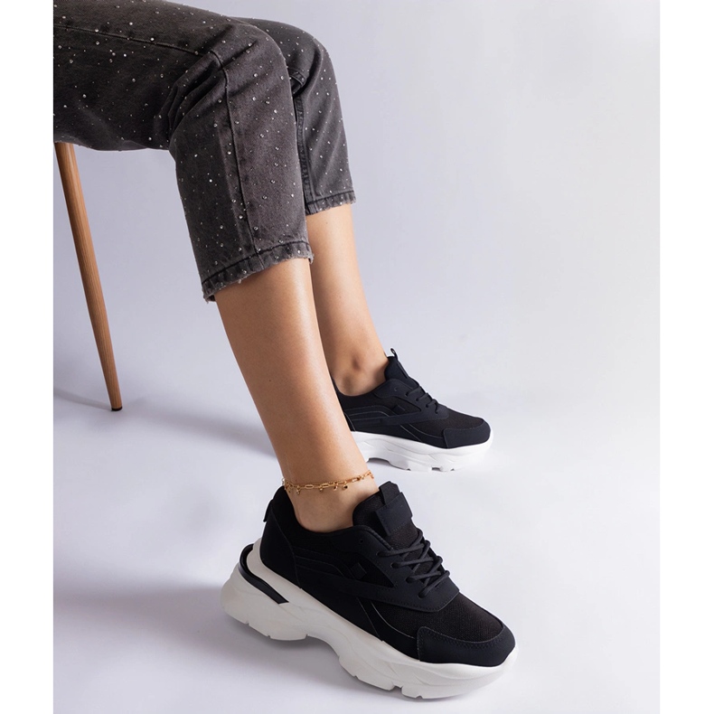 Svarta sneakers med tjock sula 1