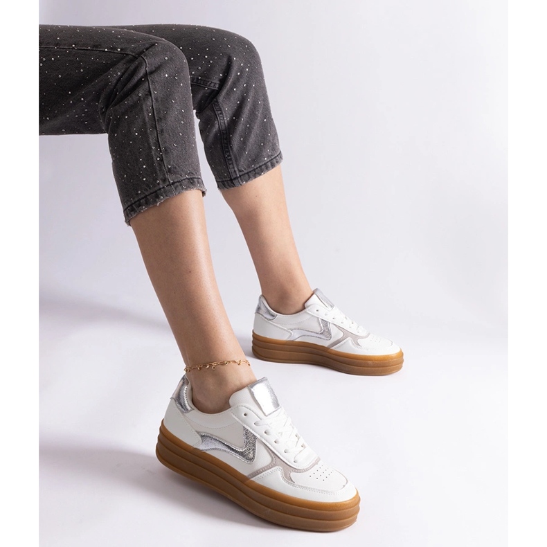 Vita och silver sneakers med gummisula 2