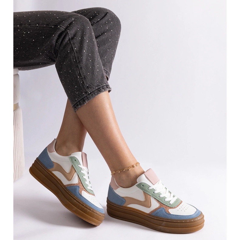 Blå sneakers med gummisula 1