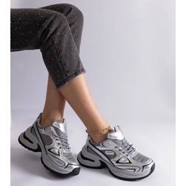 Silver sneakers med massiv sula 2