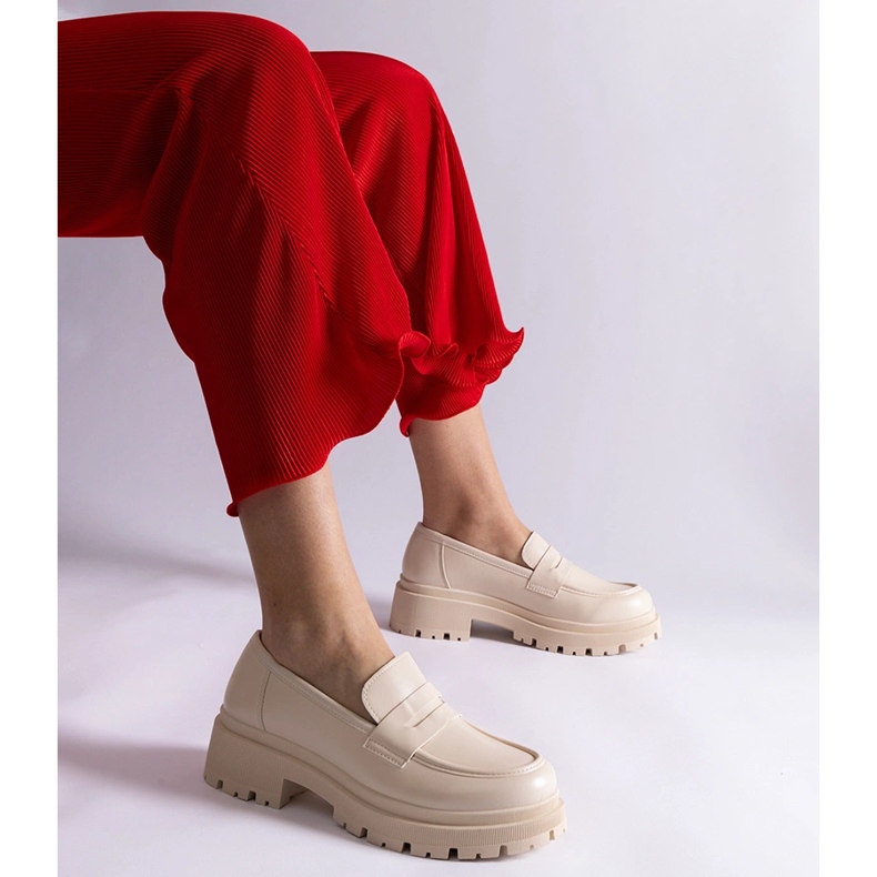 Beige dammockasiner av ekologiskt läder 1