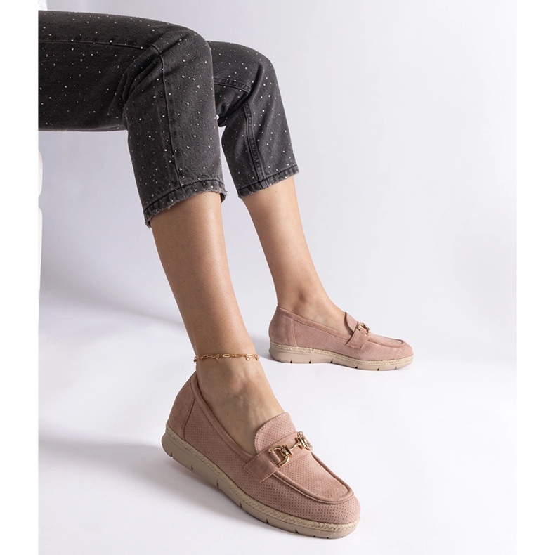 Rosa kvinnmockasiner med ekosmocka med en kedja 1