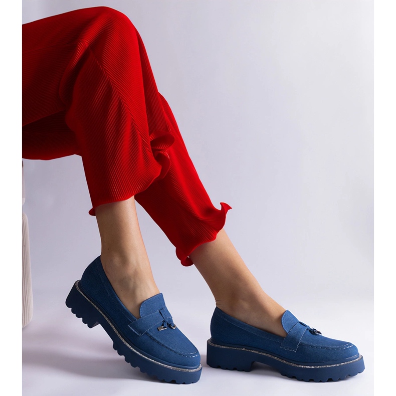 Blå denim loafers med en prydnad 2