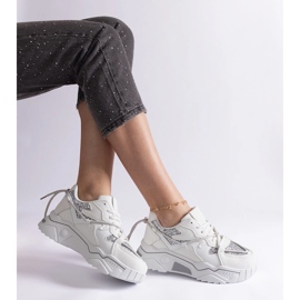 Vita damsneakers med glitter 2