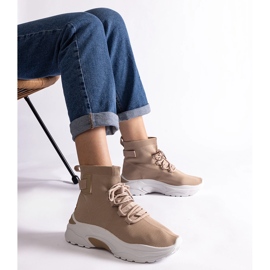 Beige sneakers med en elastisk ankel ovandel 1