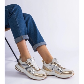 Material sportsneakers med gyllene skär 2