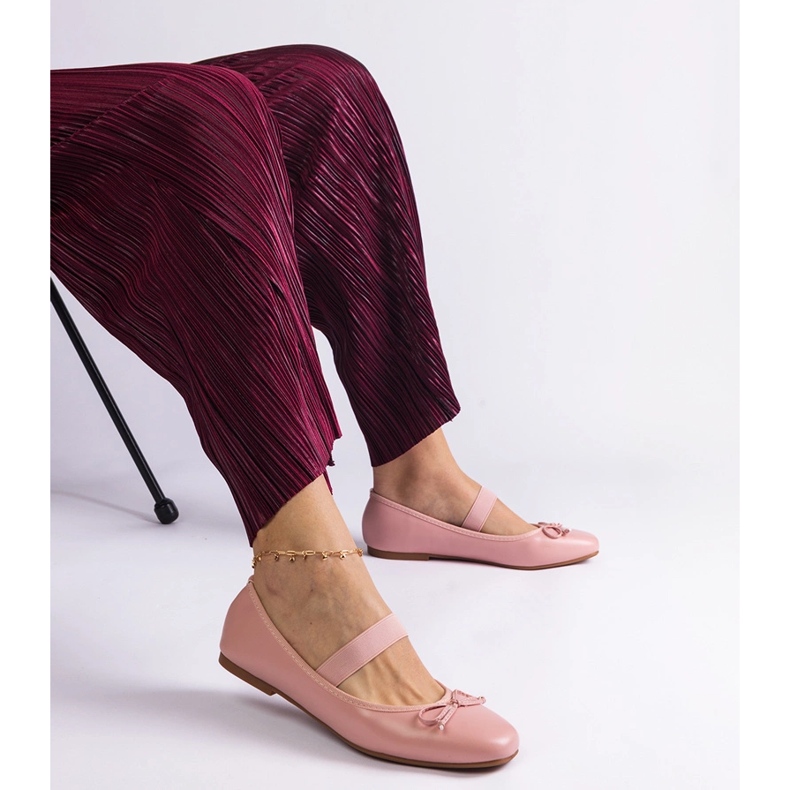 Rosa ballerinor med ett elastiskt band och en dekorativ båge 1