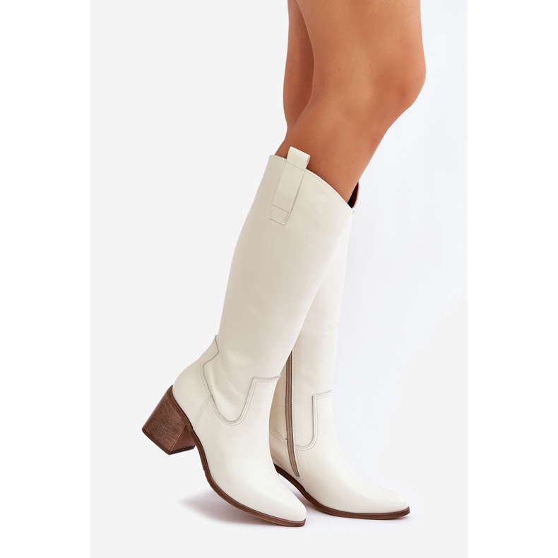 Läderskor framför knäet på Zazoo 3675 White Post vit 1