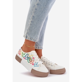 Kvinnors sneakers i vita hjärtan 1
