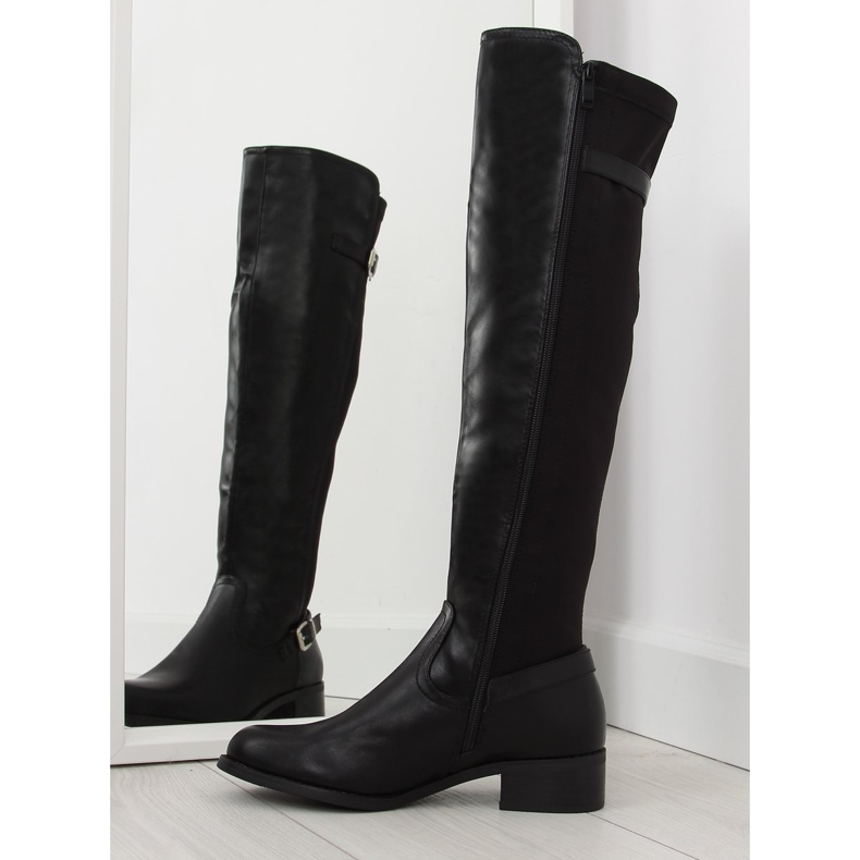 Svarta stövlar med flexibel ovandel 2