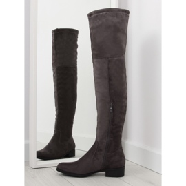 H182 grå musketörstövlar brun mångfärgad 1