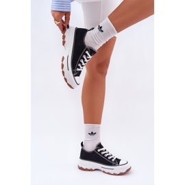 News Låga kvinnors sneakers på plattformen svart 2