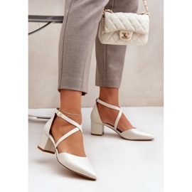 Pumpar på Eco Leather Post Sergio Leone Pearl beige 2