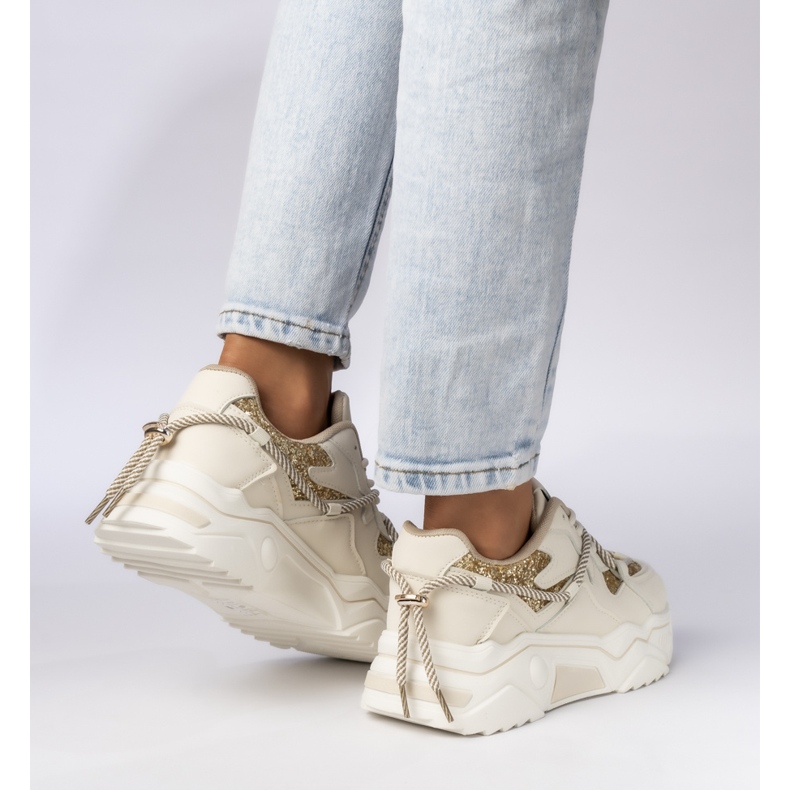 Kvinnosportsneakers beige-guld 2