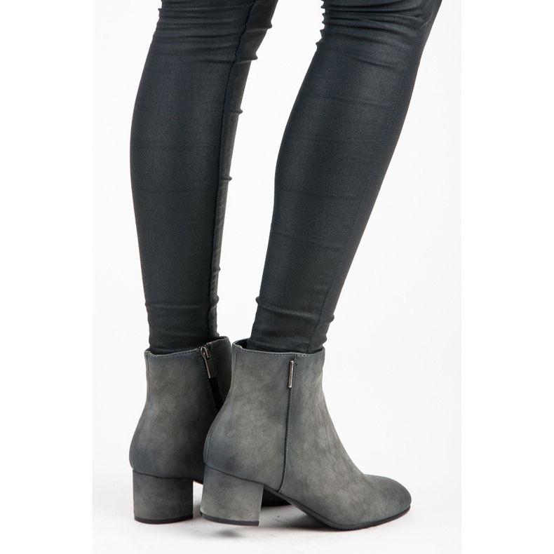 Vinceza Lågklackade stövlar grå 1