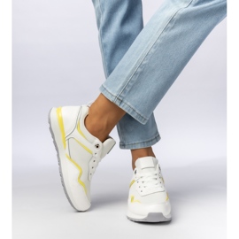 Kvinnors vita sportsneakers 1