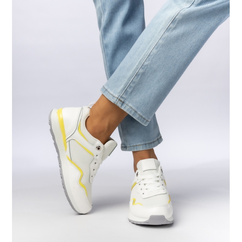 Kvinnors vita sportsneakers 1