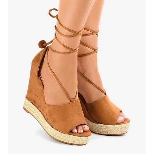 Beige loafers på plattformen och beige dam loafers 2