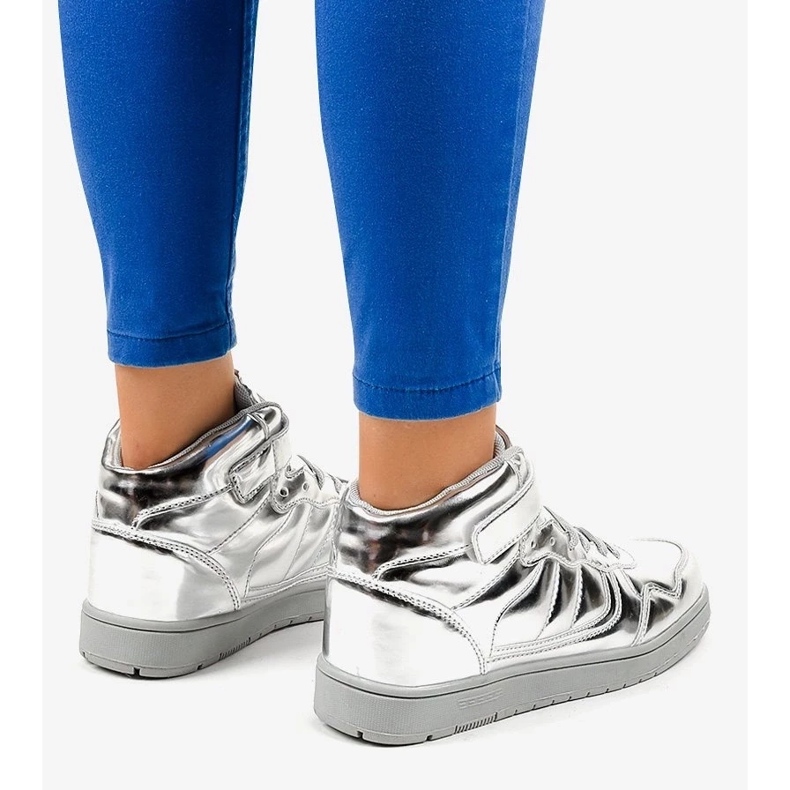 Rosa damsandaler med låg klack med ankelknäppning 1