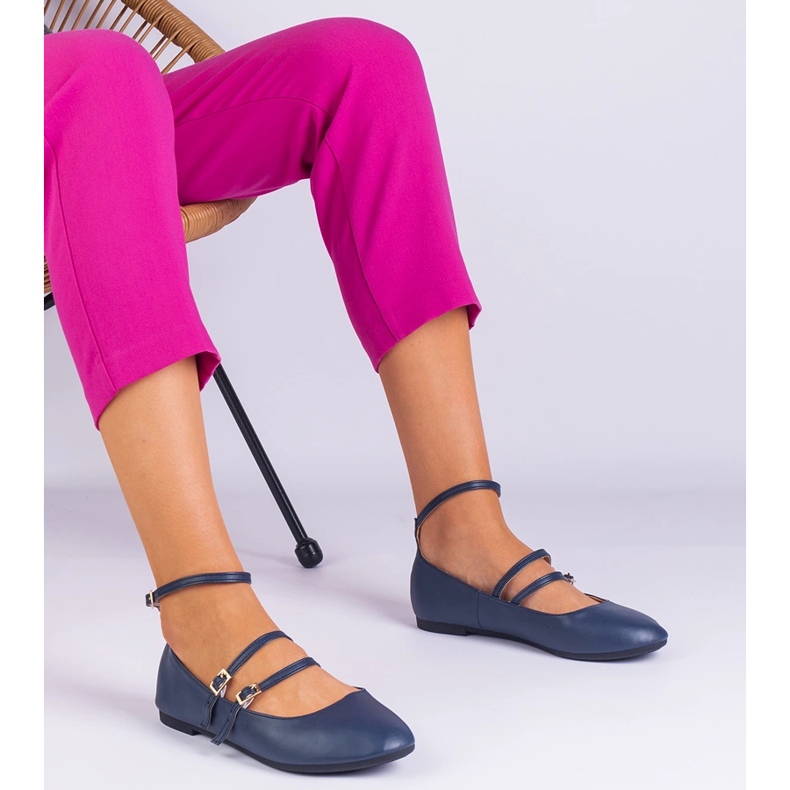 Navy Ballerinas gjorda av Eco -Leather med spännen blå 1