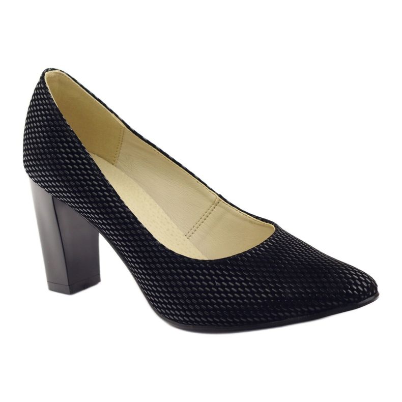 Svarta pumpar på en stång 138 1