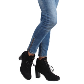 Snörstövlar 55-518 svarta 2