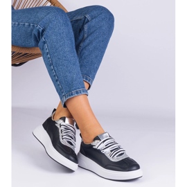 Svarta kvinnors sneakers dekorerade med glitter 2