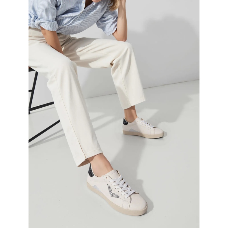 Kvinnors sneakers brokad silverinsatser vit 1