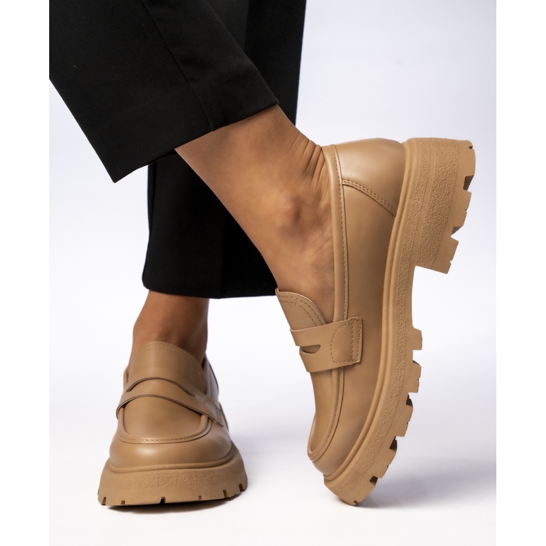 Kvinnor via Giulia Kaki Loafers brun 1