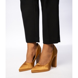 Kvinnors lavana kamelpumpar 1