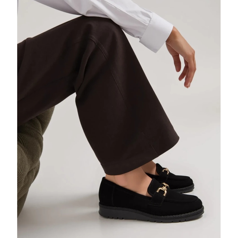 Kvinnorn Lunova svarta loafers 1