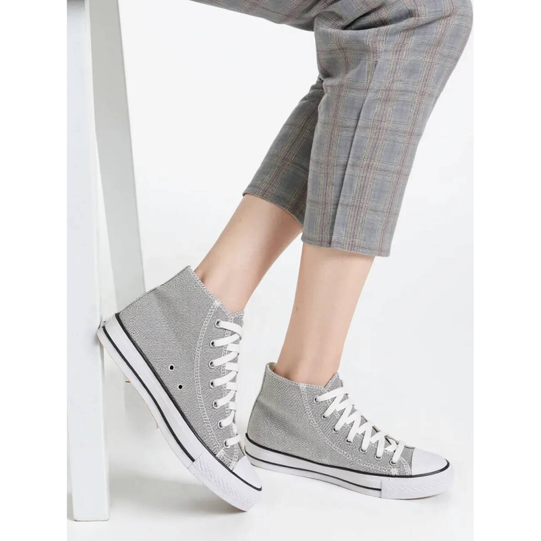 Kvinnors celvia silver sneakers 1