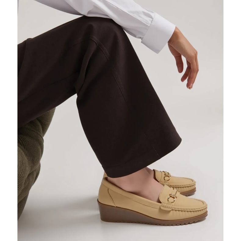 Kvinnors mirena khaki loafers grön 1