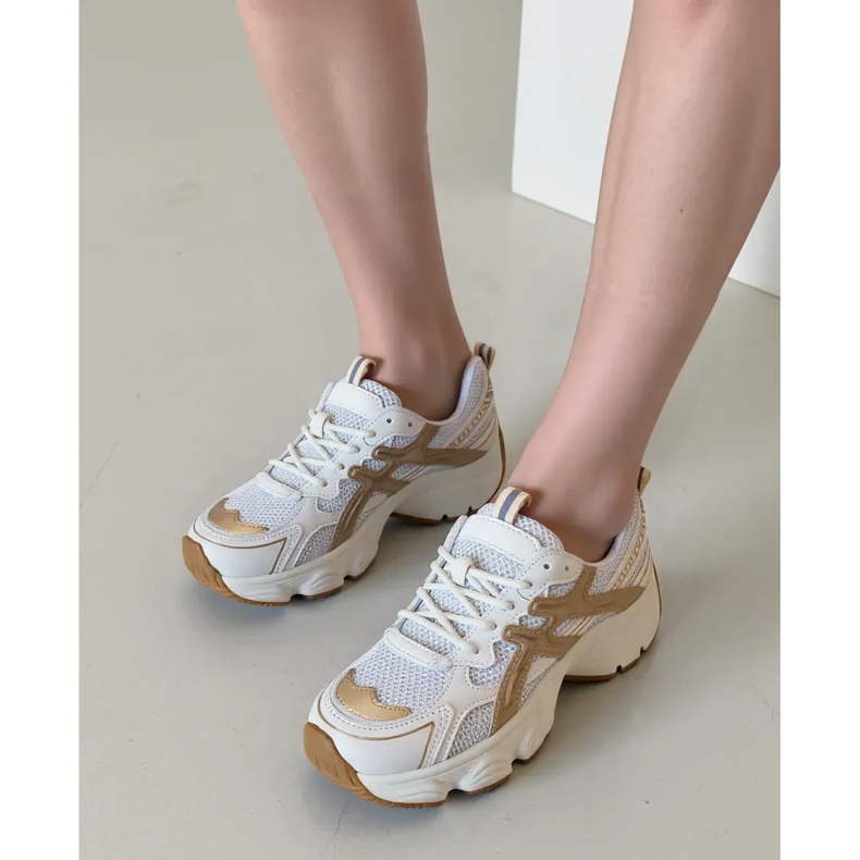 Kvinnors beige sneakers 2