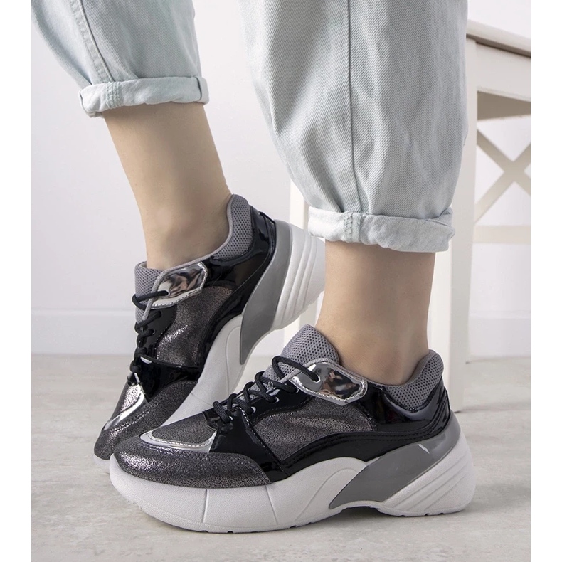 D/GMR Svarta sneakers med hög sula Rude silver- 1