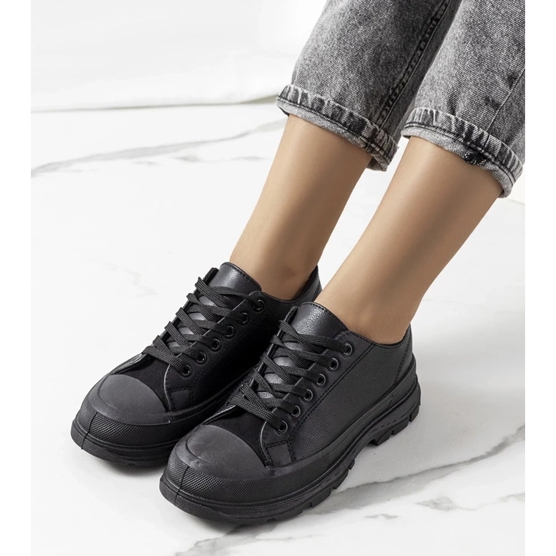 D/GMR Svarta sneakers på en tjock Nurbik-sula 1