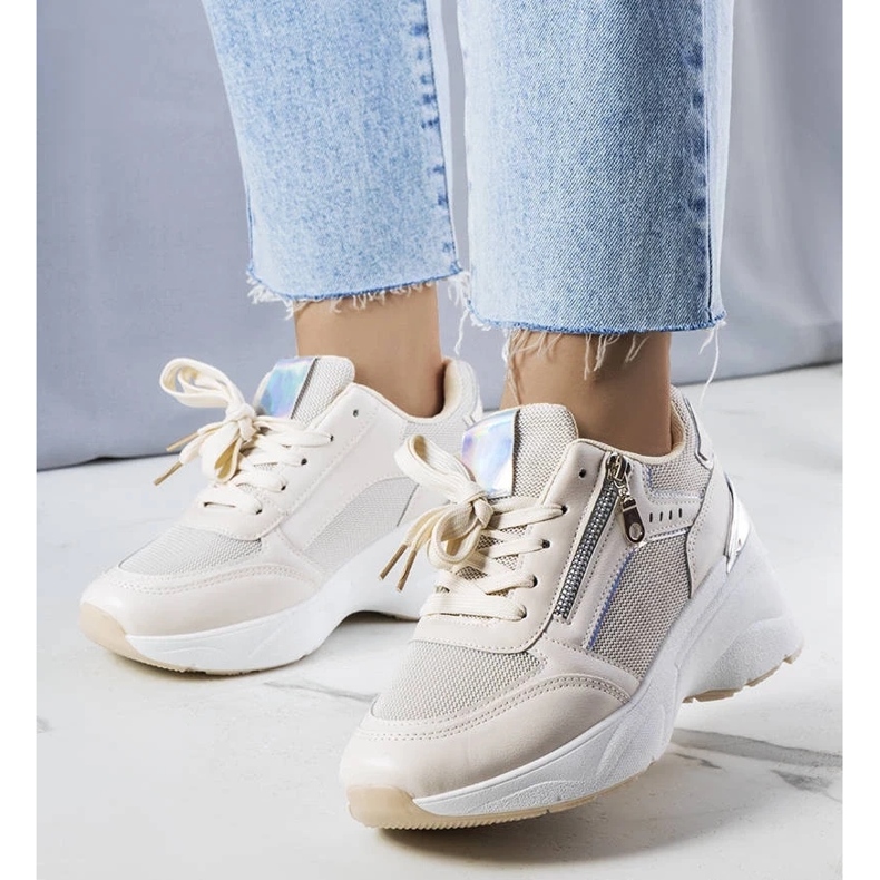 D/GMR Beige wedge sneakers från Stacey 2