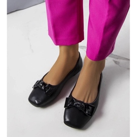 D/GMR Svarta ballerinor med rosett från Tabitha 2