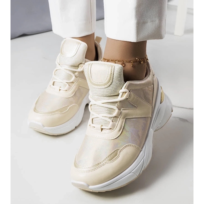 D/GMR Beige sneakers med metallic-inlägg från Ruais 2