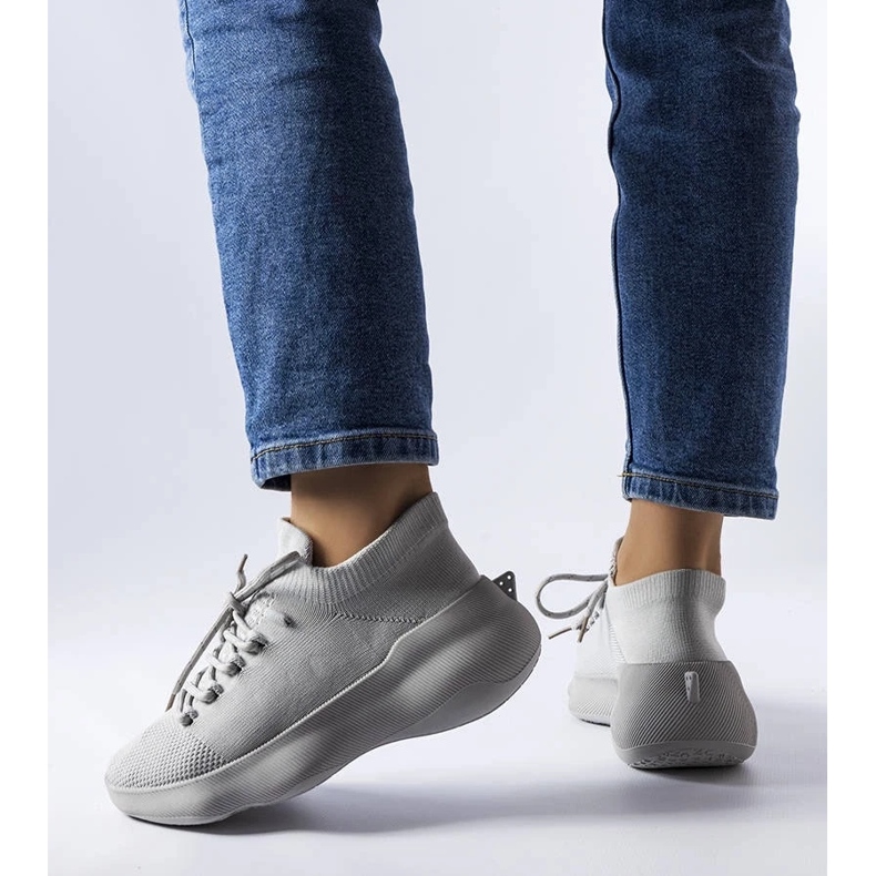 D/GMR Gråa textilskor från Lavallée 2